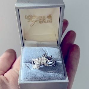Size 9 frog ring